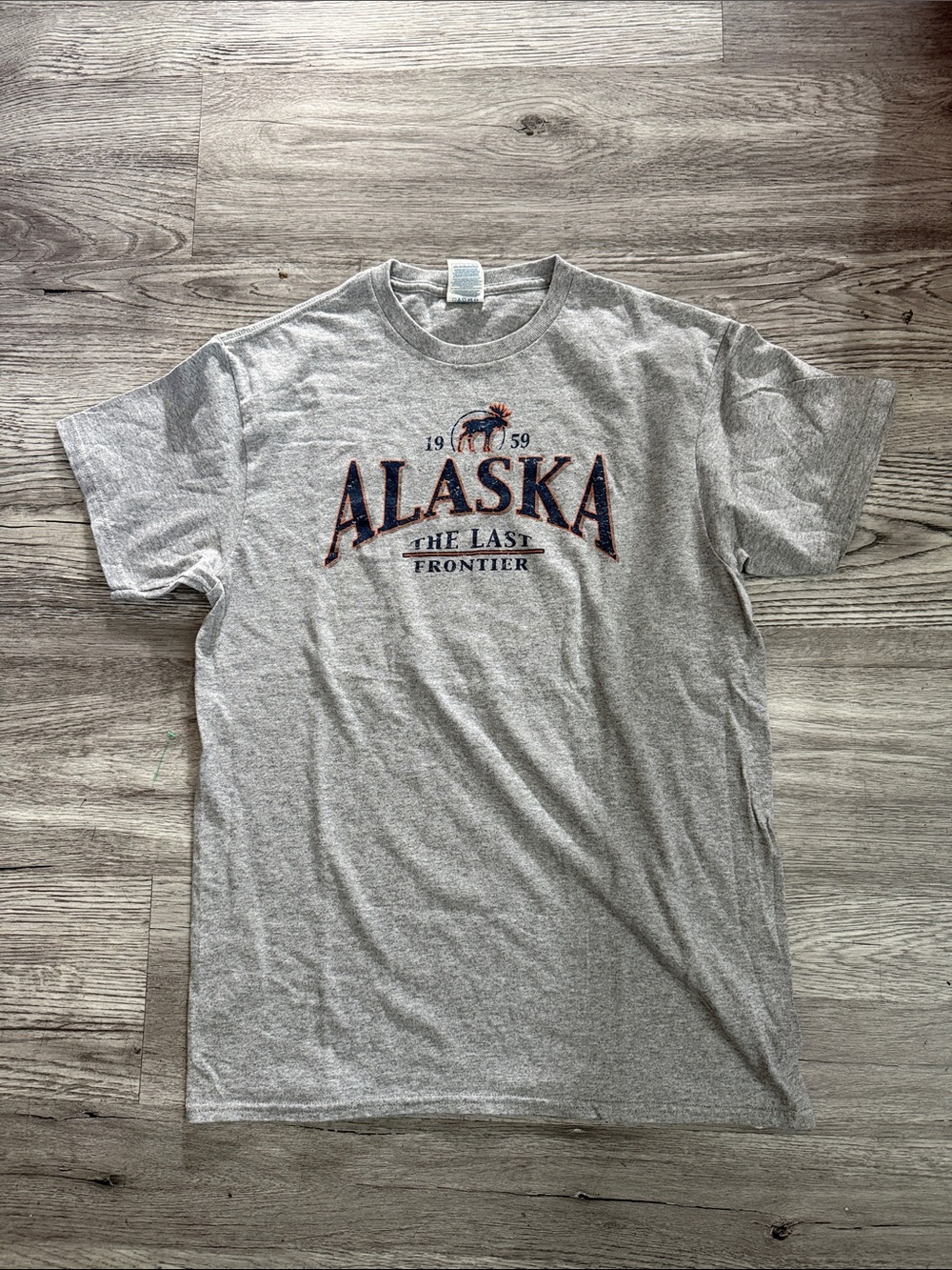 Delta Gray 'Alaska The Last Frontier' Graphic Tee